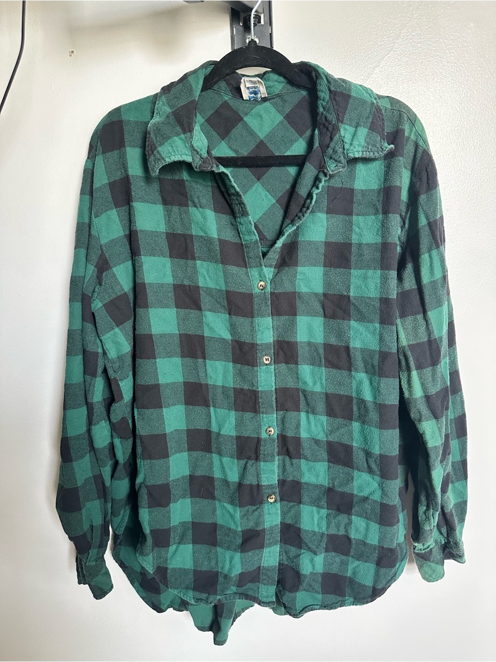 Francesca's Collections Green and Black Plaid Button-Up Top